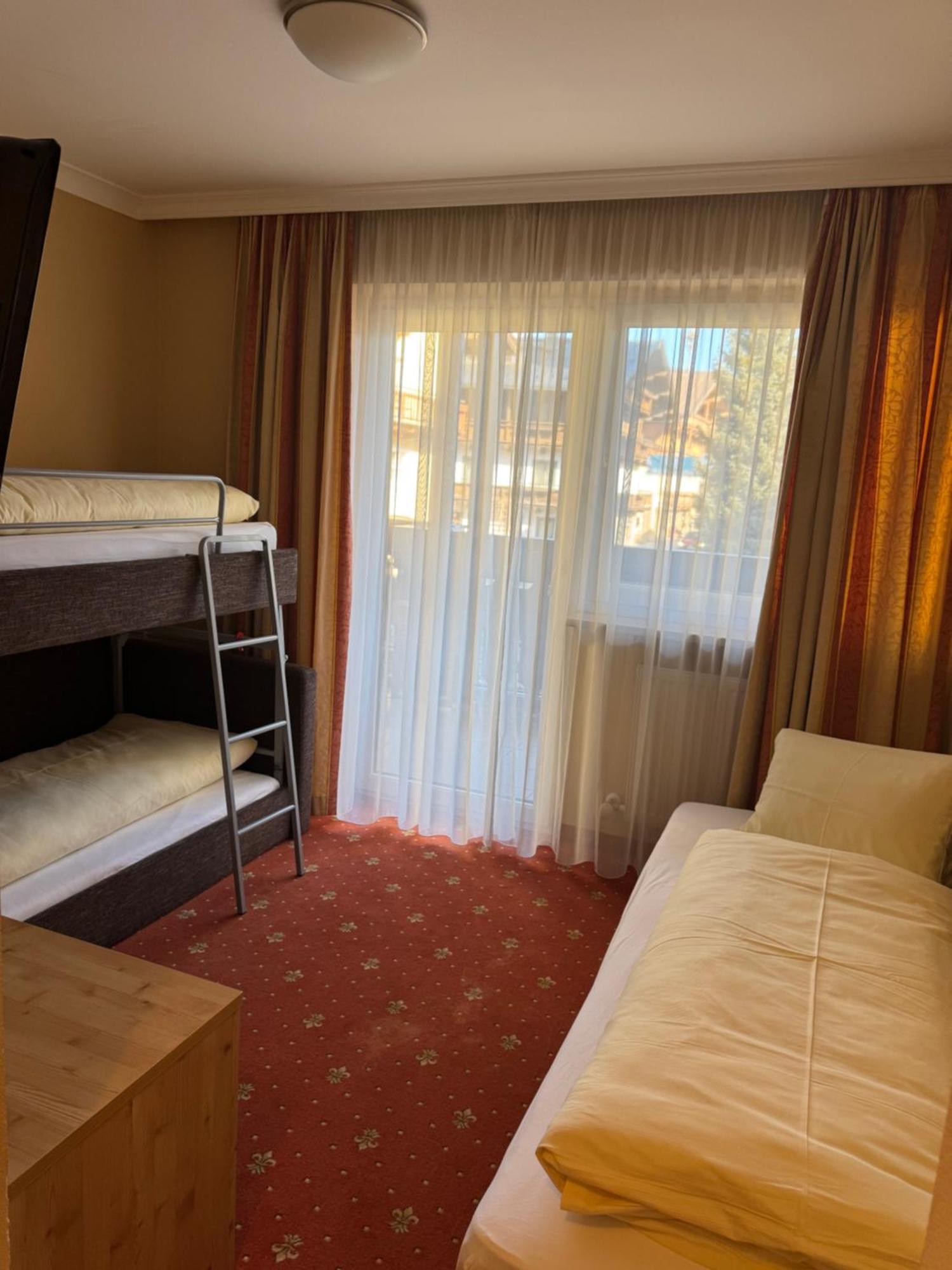 Hotel Mesnerwirt เวสเทนดอร์ฟ ภายนอก รูปภาพ