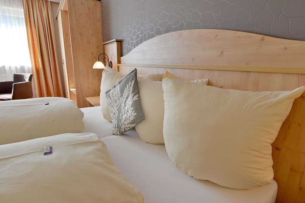 Hotel Mesnerwirt เวสเทนดอร์ฟ ห้อง รูปภาพ
